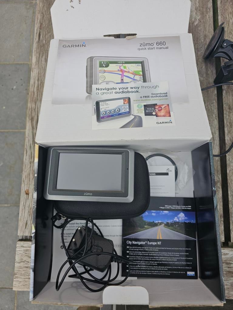 Garmin Zumo 660, Motoren, Ophalen