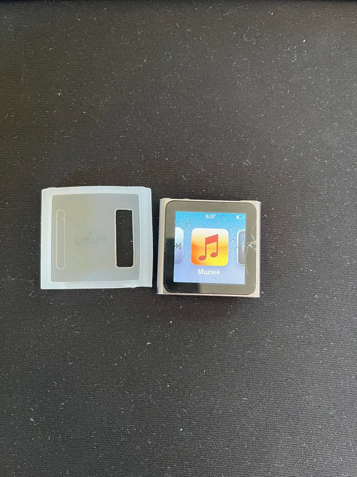 Ipod nano 6th gen 16GB + hoesje, Gebruikt, Ophalen of Verzenden, Nano, Zilver