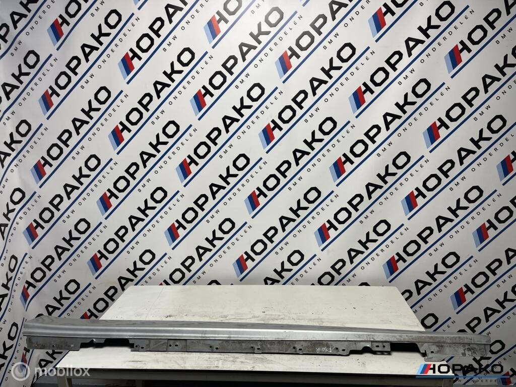Sideskirt rechts BMW 3 serie F30 F31 | Glaciersilvermetallic, Enlèvement ou Envoi, Einsteinlaan 5 rijswijk, Bmw, Utilisé