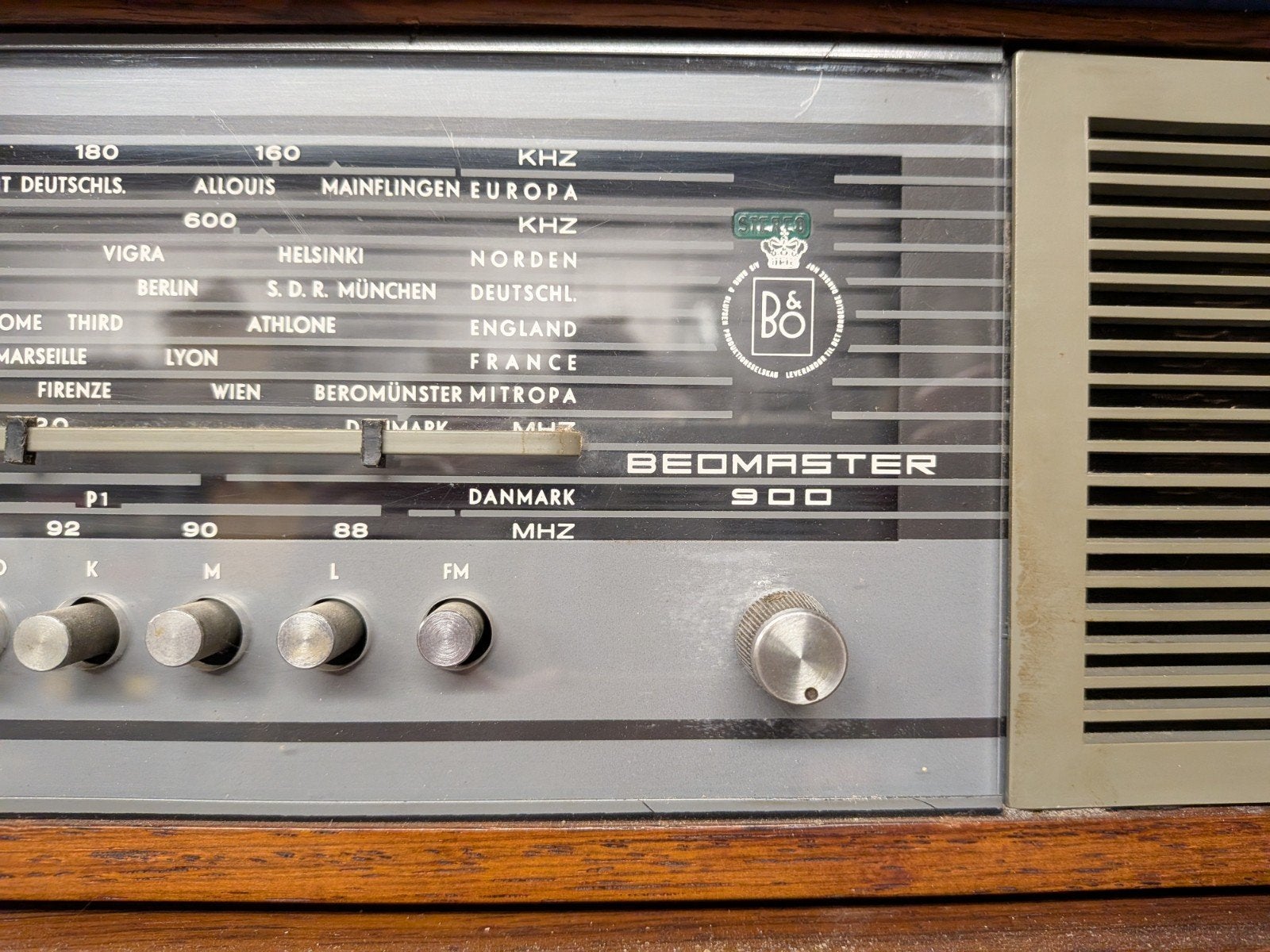 Beomaster 900, Enlèvement, Radio