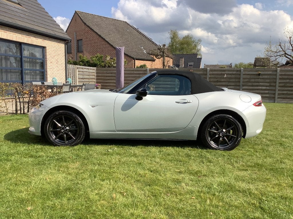 Mazda mx5, Achterwielaandrijving, Zwart, Cabriolet, Handgeschakeld
