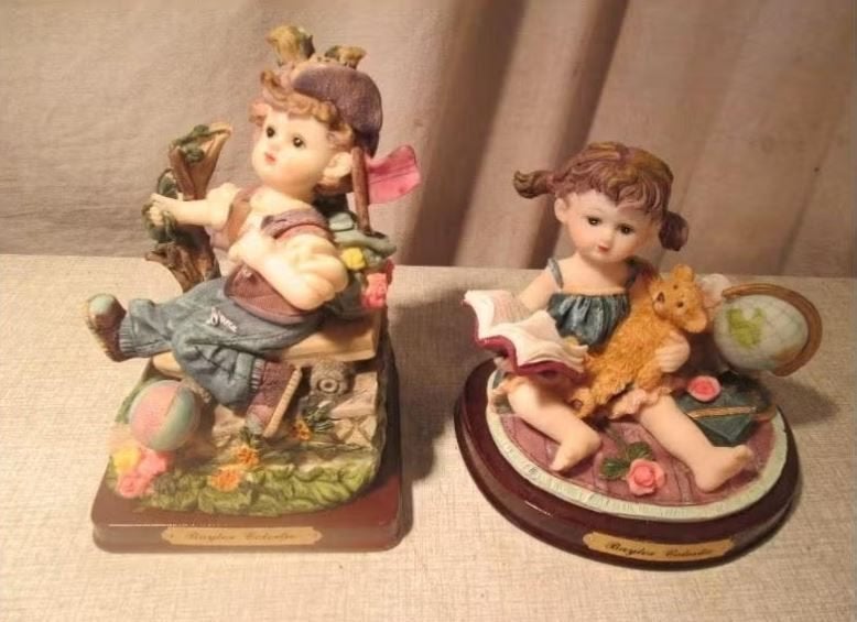 2 Mooie Beeldjes van de Baytex Collection, Ophalen of Verzenden, Zo goed als nieuw, Mens