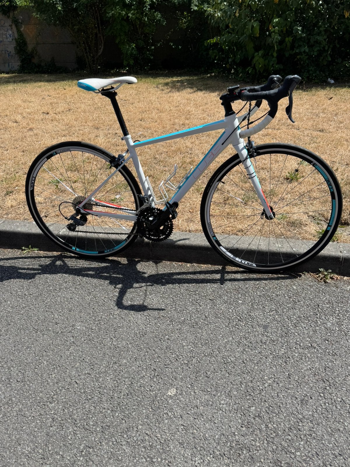 Vélo de route CUBE AXIAL 28 pouces 18V état neuf., Neuf, Autres marques, Frein sur jante, 49 à 53 cm