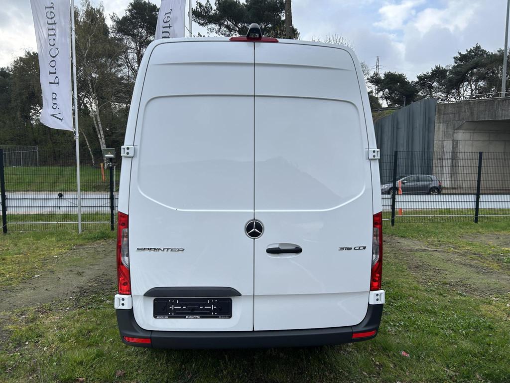 Mercedes-Benz Vans Sprinter 315 CDI Bestelwagen L2 RWD PRO, Auto's, Gebruikt, 4 cilinders, 2000 kg, Wit