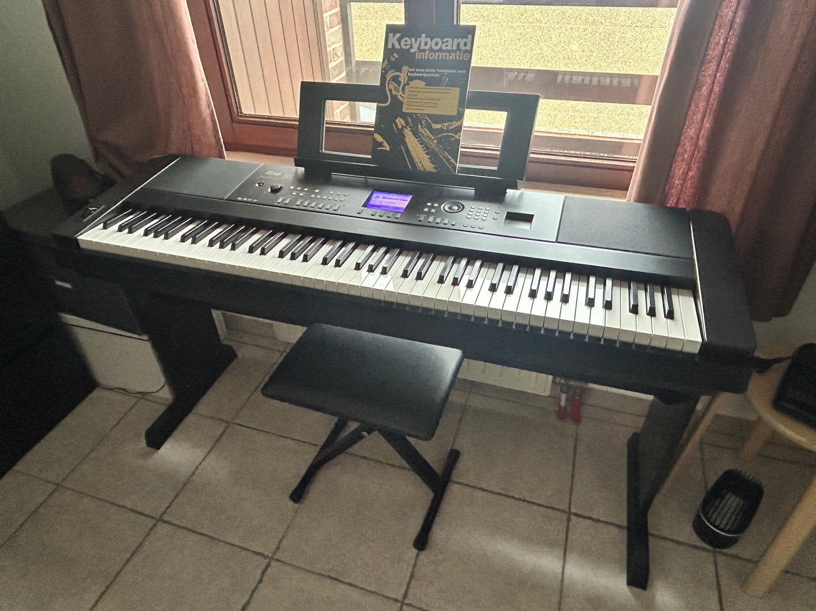 Yamaha DGX-650 Portable Grand – digitale piano, Muziek en Instrumenten, Ophalen, Gebruikt, 88 toetsen, Yamaha