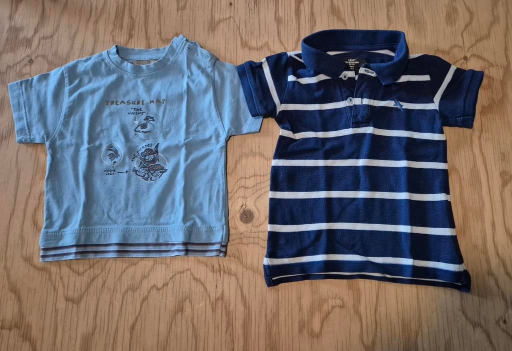 Gestreepte polo en lichtblauw T-shirt - Maat 74, Enfants & Bébés, Vêtements de bébé | Taille 74, Garçon, Enlèvement ou Envoi, H&M