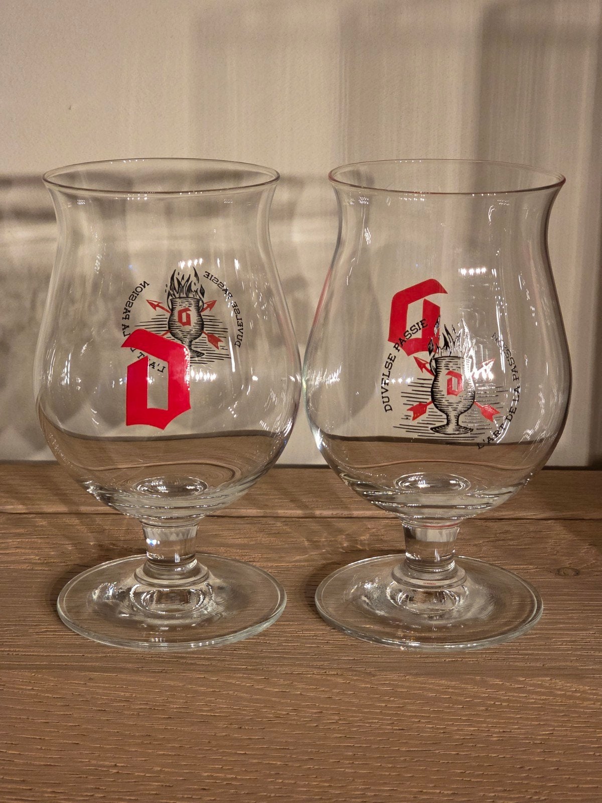 2 verres Duvel avec logo D, Collections, Marques de bière, Enlèvement, Duvel