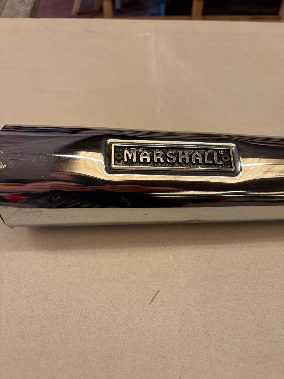 Marshall uitlaat, Enlèvement, Utilisé