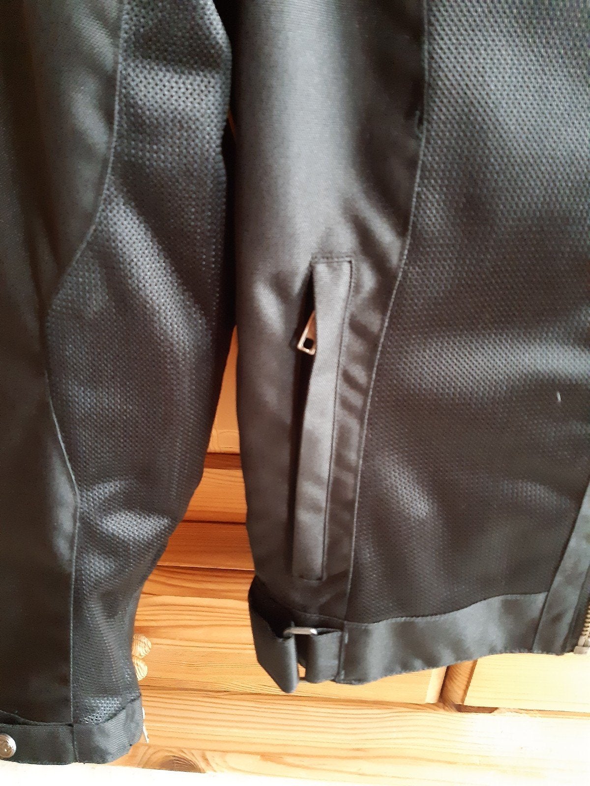 Zomer motorvest heren, Ophalen