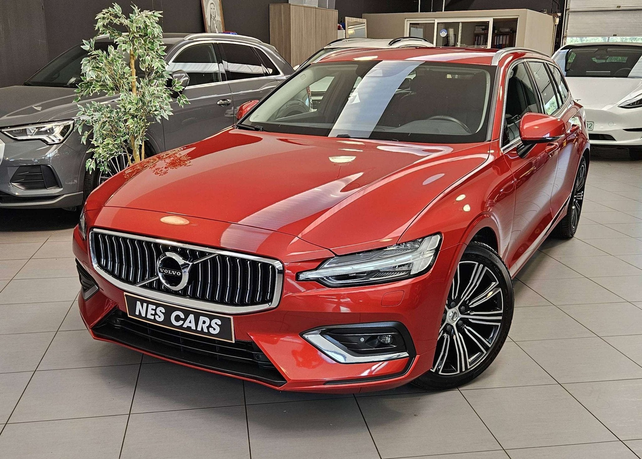 Volvo V60 V60 2.0 B4 INSCRIPTION MILD-HYBRID GEARTRONIC,CUIR, Autos, Euro 6, 5 portes, V60, Automatique
