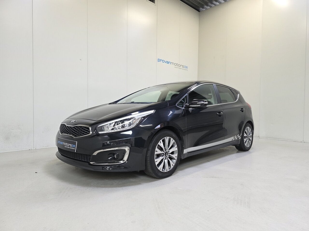 Kia Ceed 1.4 Benzine - GPS - Apple CarPlay - Topstaat!, Autos, 0 kg, Achat, Noir, 5 places