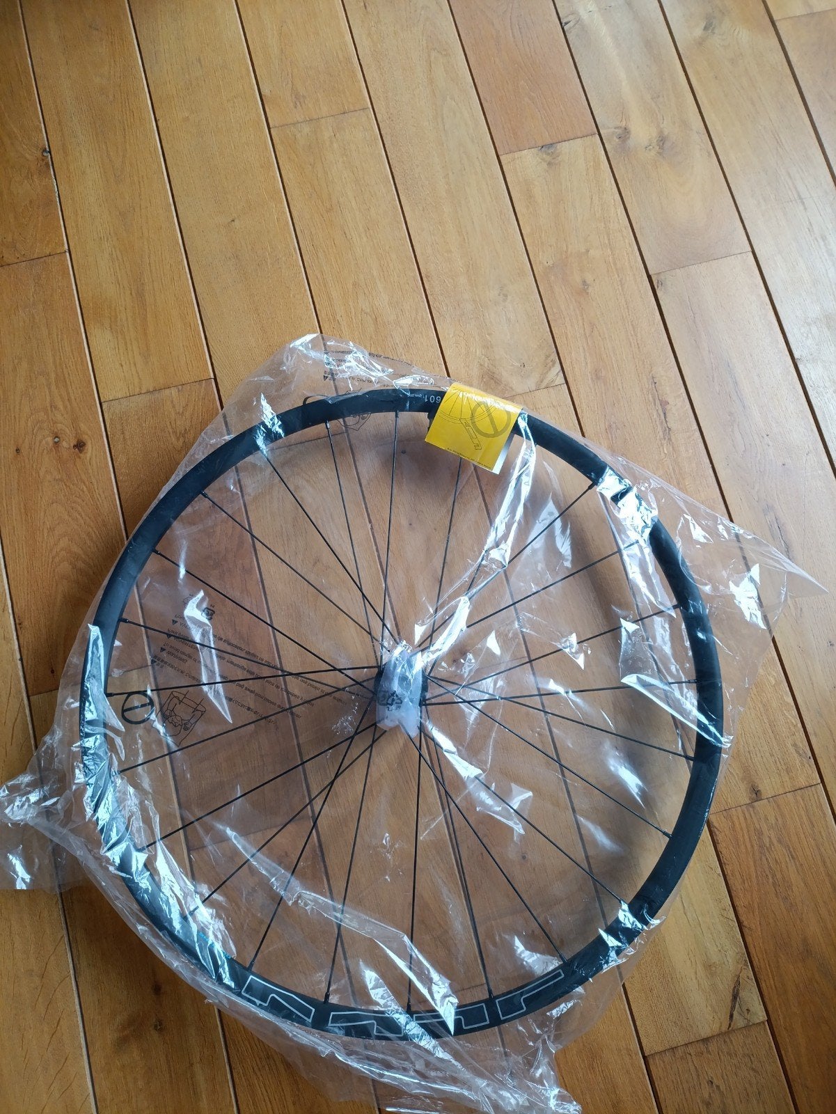 Roue neuve VTT 29 pouces Shimano boost, Enlèvement