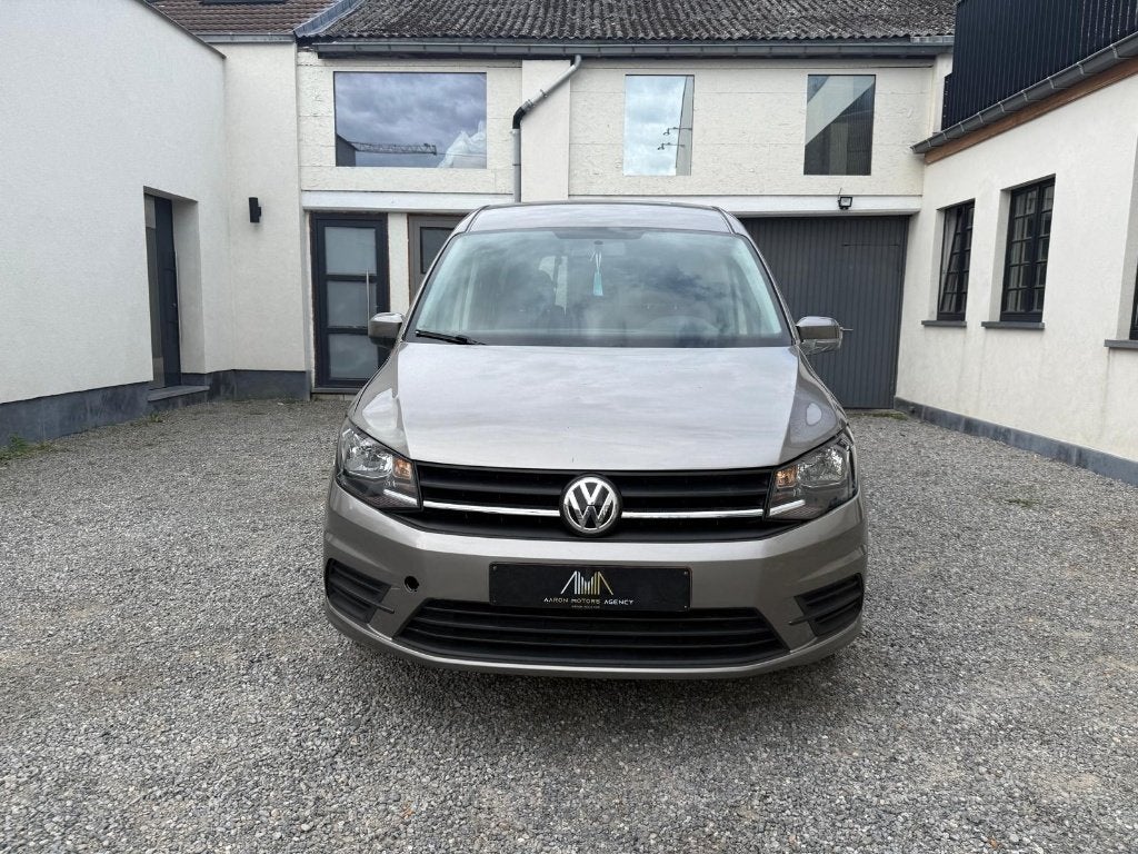 Volkswagen Caddy 2018 automatique – Aménagement PMR, 1395 cm³, Argent ou Gris, Achat, Entreprise