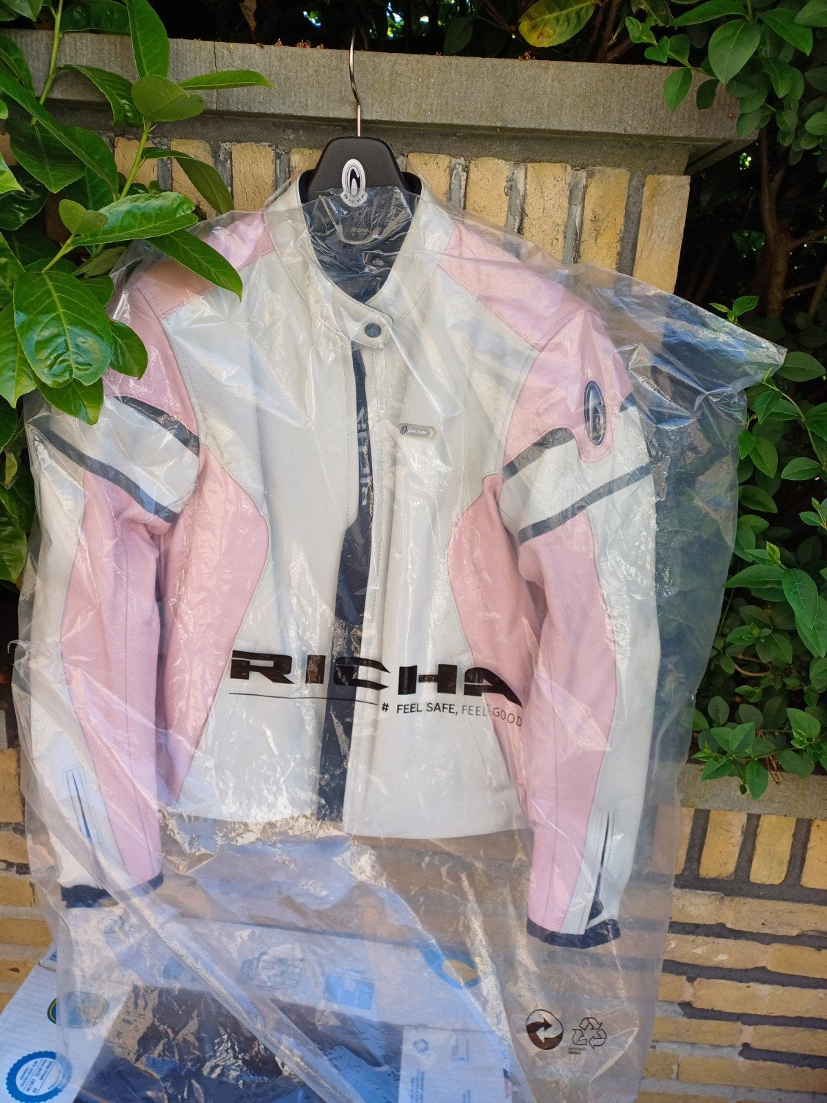 Moto damesvest 40  richa nieuw, Ophalen