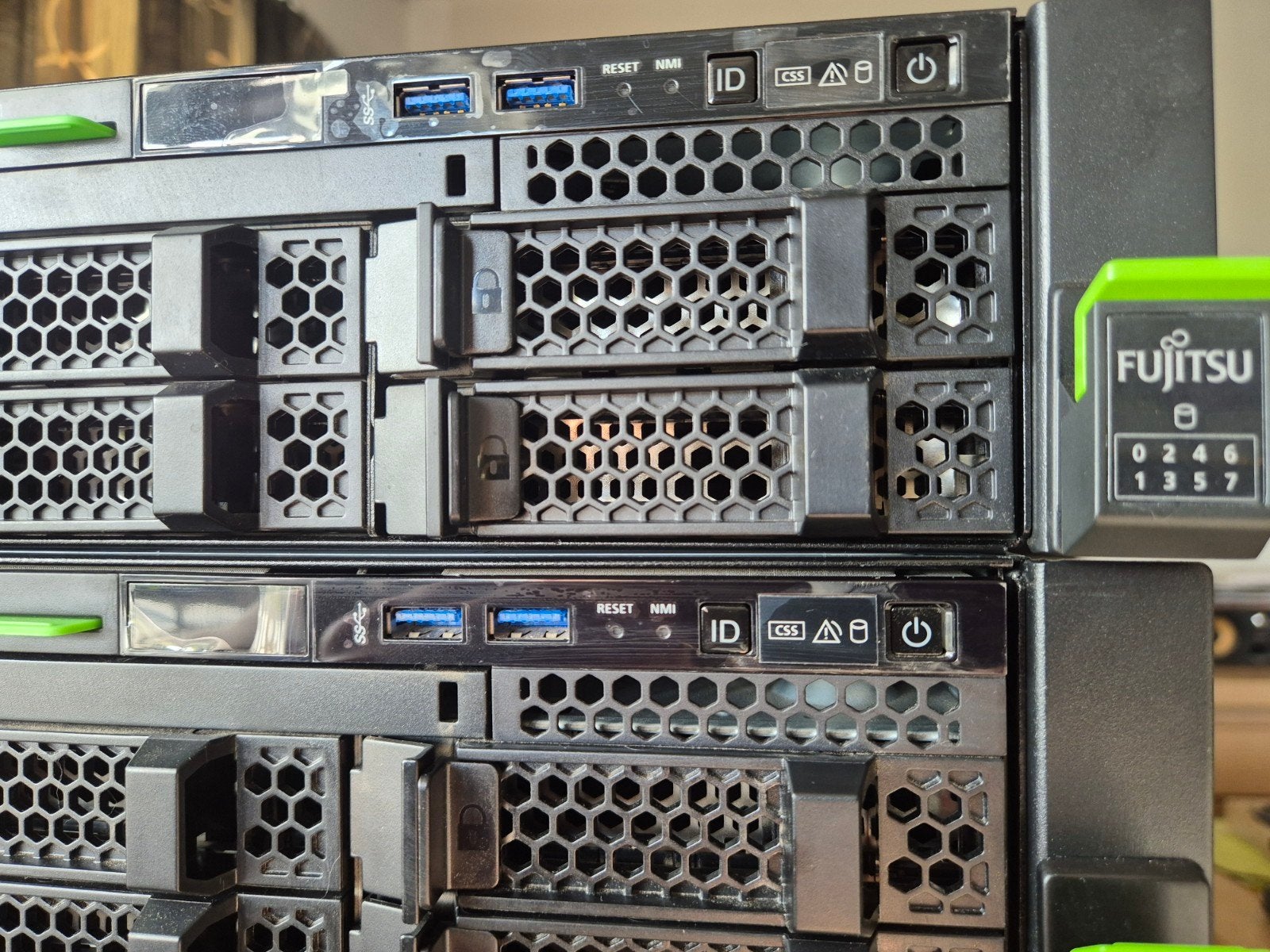 Fujitsu Primergy RX2540 M4, Ophalen of Verzenden, Zo goed als nieuw
