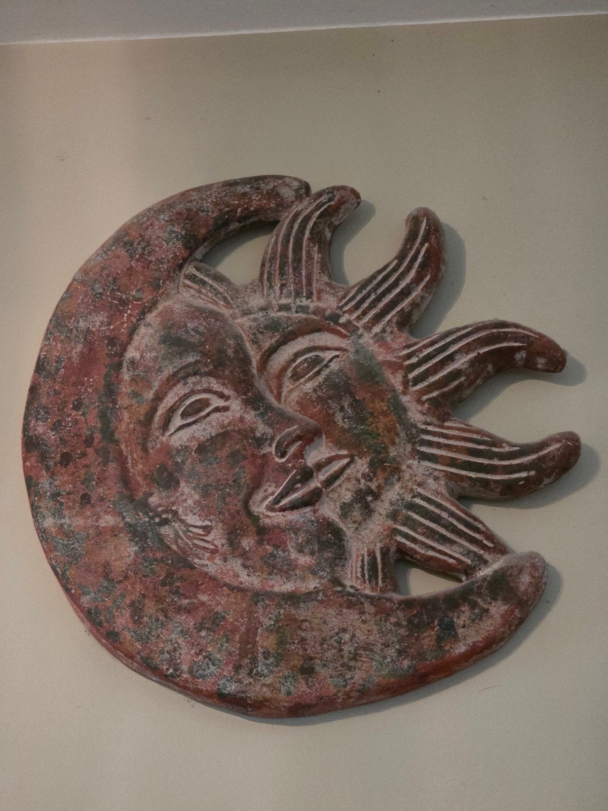 Karakteristieke Terracotta Wanddecoratie Zon en Maan – Rusti, Ophalen, Zo goed als nieuw, Bruin