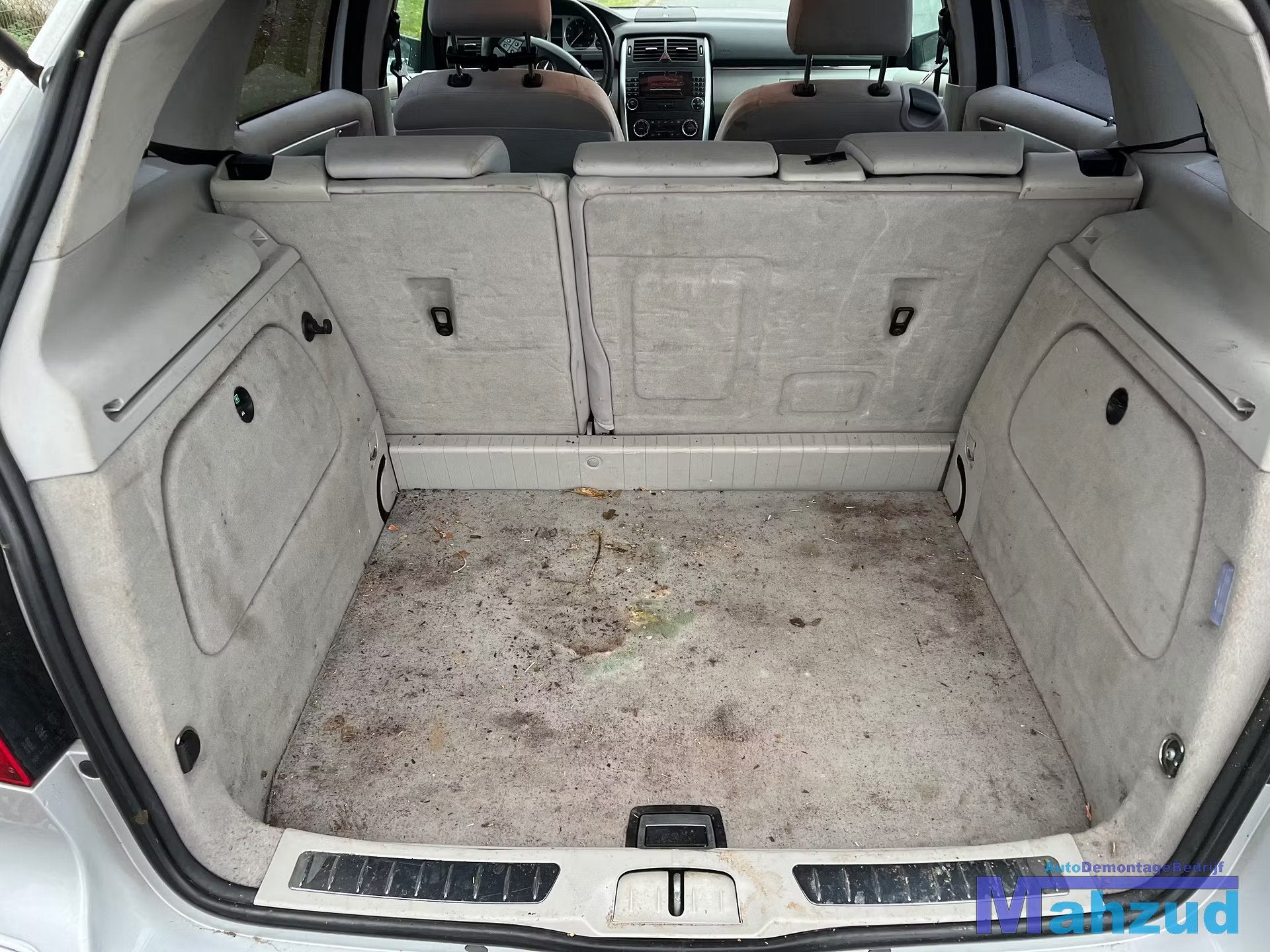 MERCEDES B KLASSE W245 kofferbak kofferruimte bekleding 2005, Gebruikt, Mercedes-Benz AG, Mercedes-Benz, Mercedesstrasse 120
70372  Stuttgart, DE