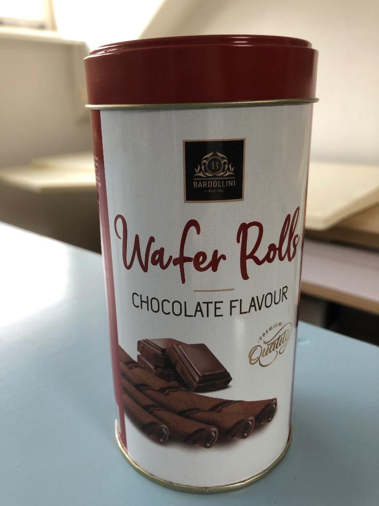 Blik bus Bardollini choco wafer rolls Koekblik, Ophalen of Verzenden, Zo goed als nieuw, Koek(jes), Overige merken