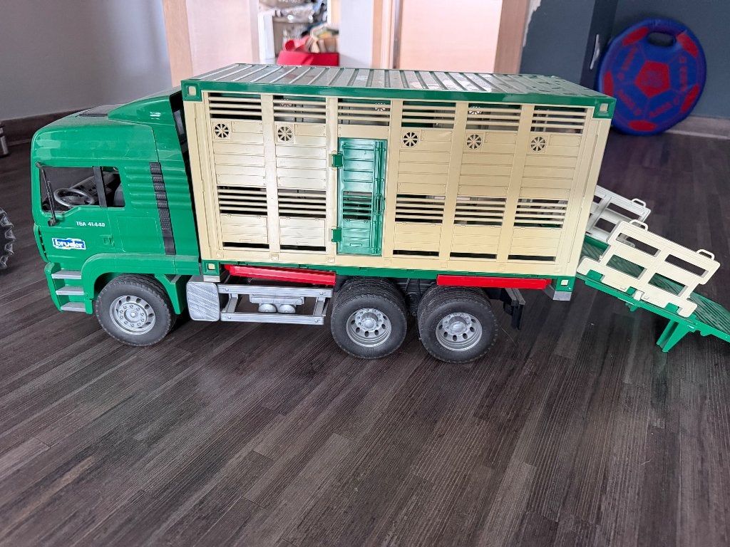 Bruder camion, Enlèvement, Utilisé