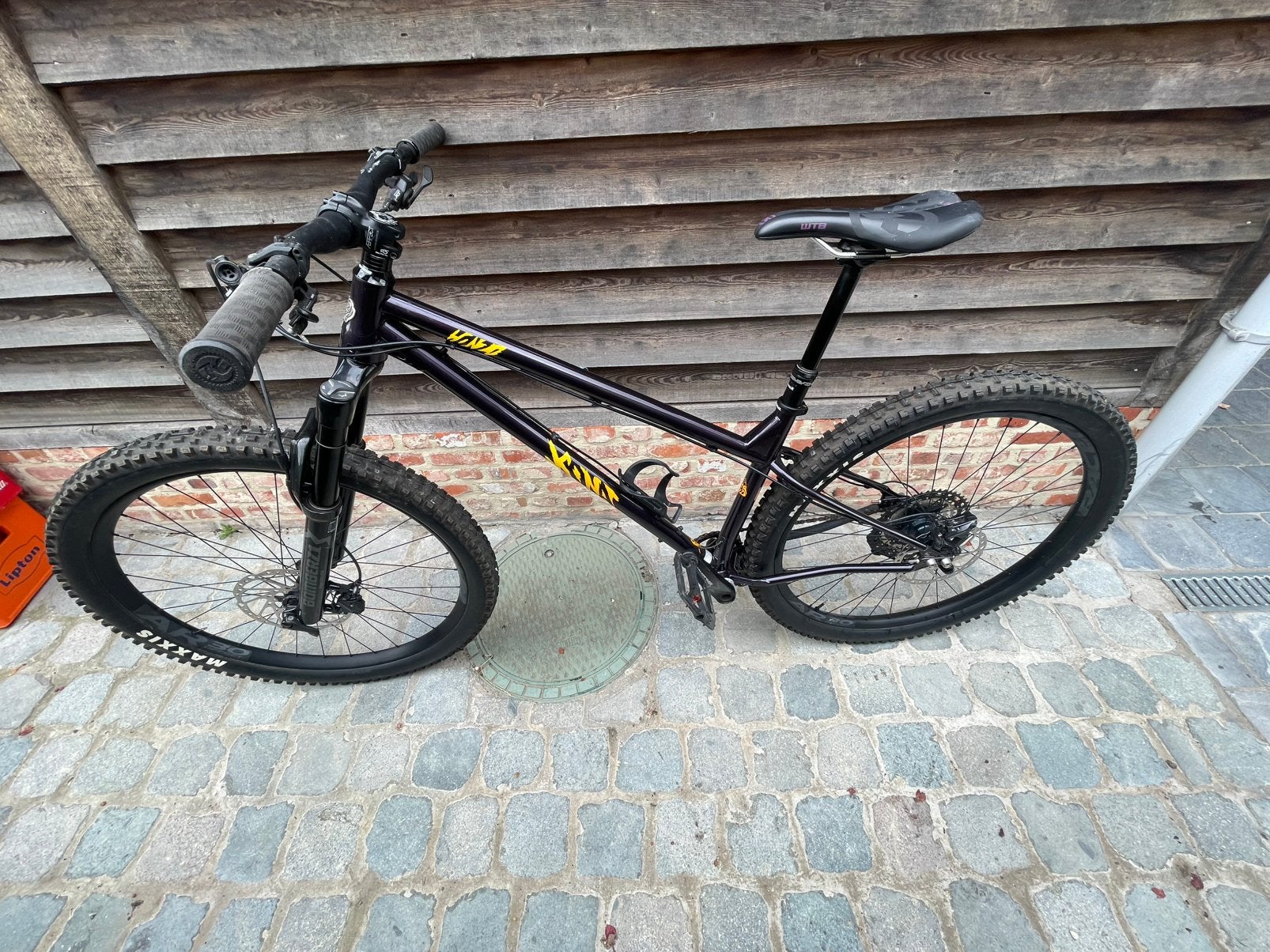 Vélo de montagne Kona Honzo ESD, Enlèvement ou Envoi, Frein à disque, 20 à 24 pouces, Acier