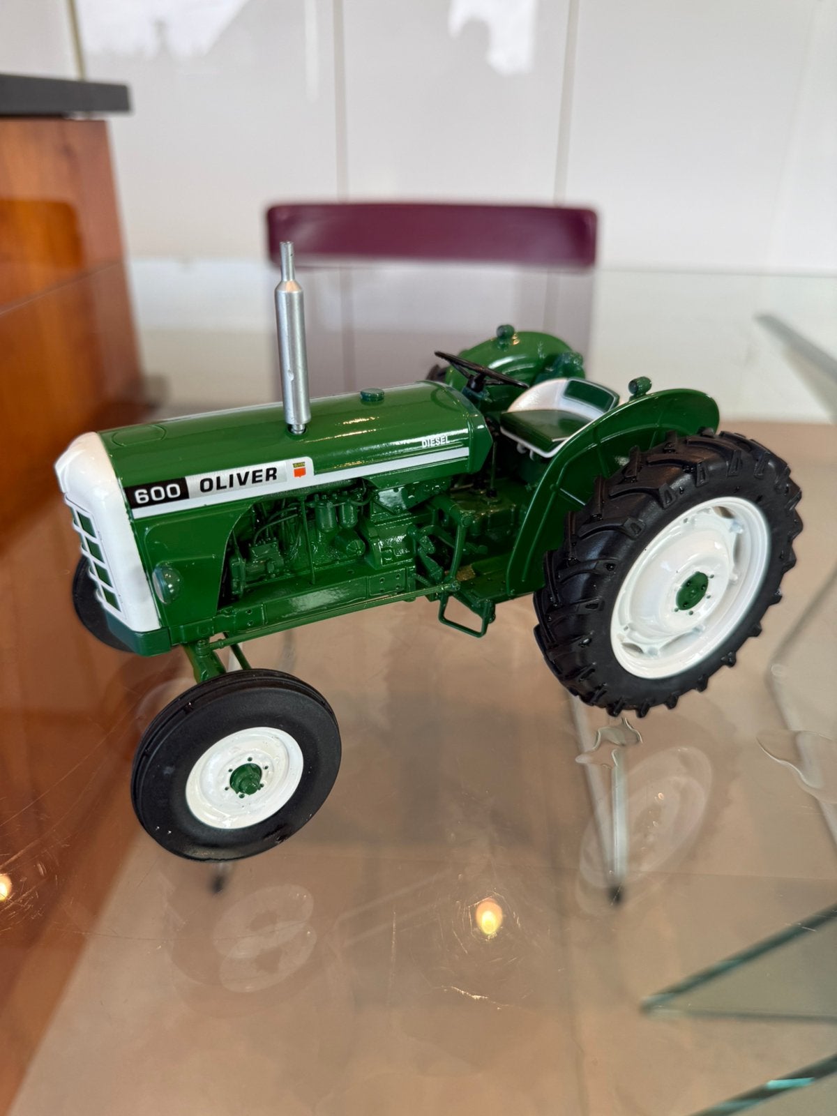 : Tracteur agricole Oliver 600 de 1963 sans boite, Enlèvement ou Envoi, Comme neuf