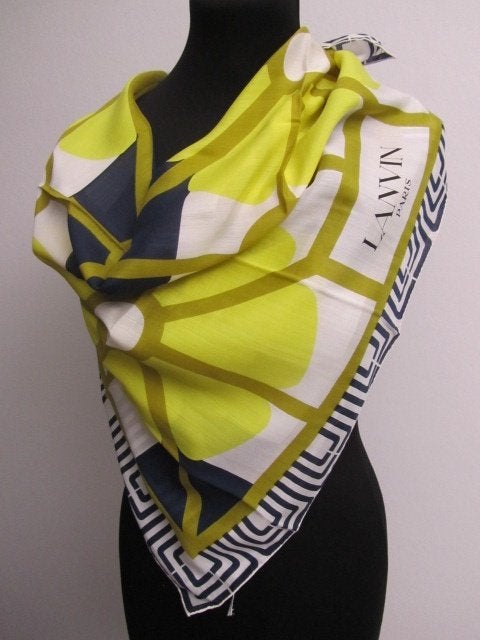 Lanvin & Givenchy pure zijde sjaals - diverse modellen, Kleding | Dames, Ophalen of Verzenden, Zo goed als nieuw, Sjaal