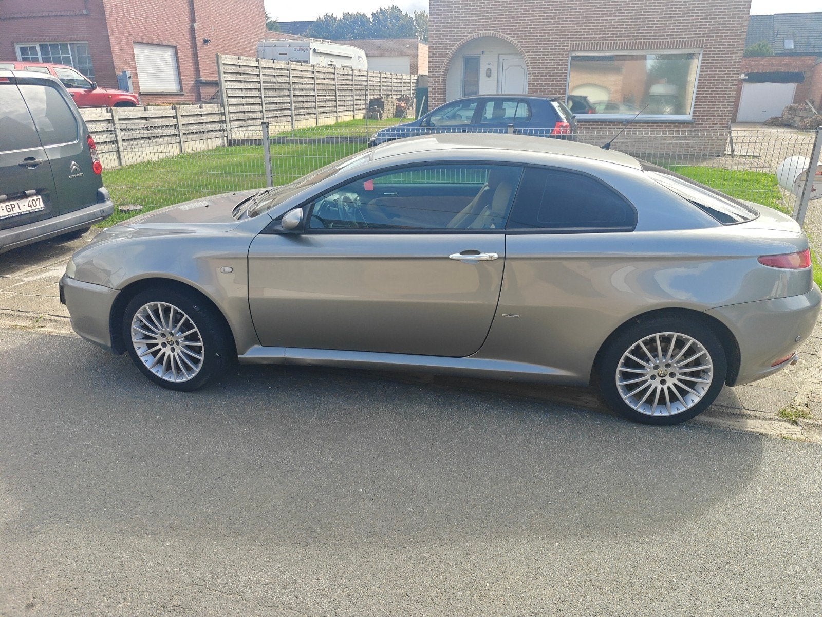 Alfa romeo GT 2.0 jts benzine, Autos, Cuir, Boîte manuelle, 5 places, 4 cylindres