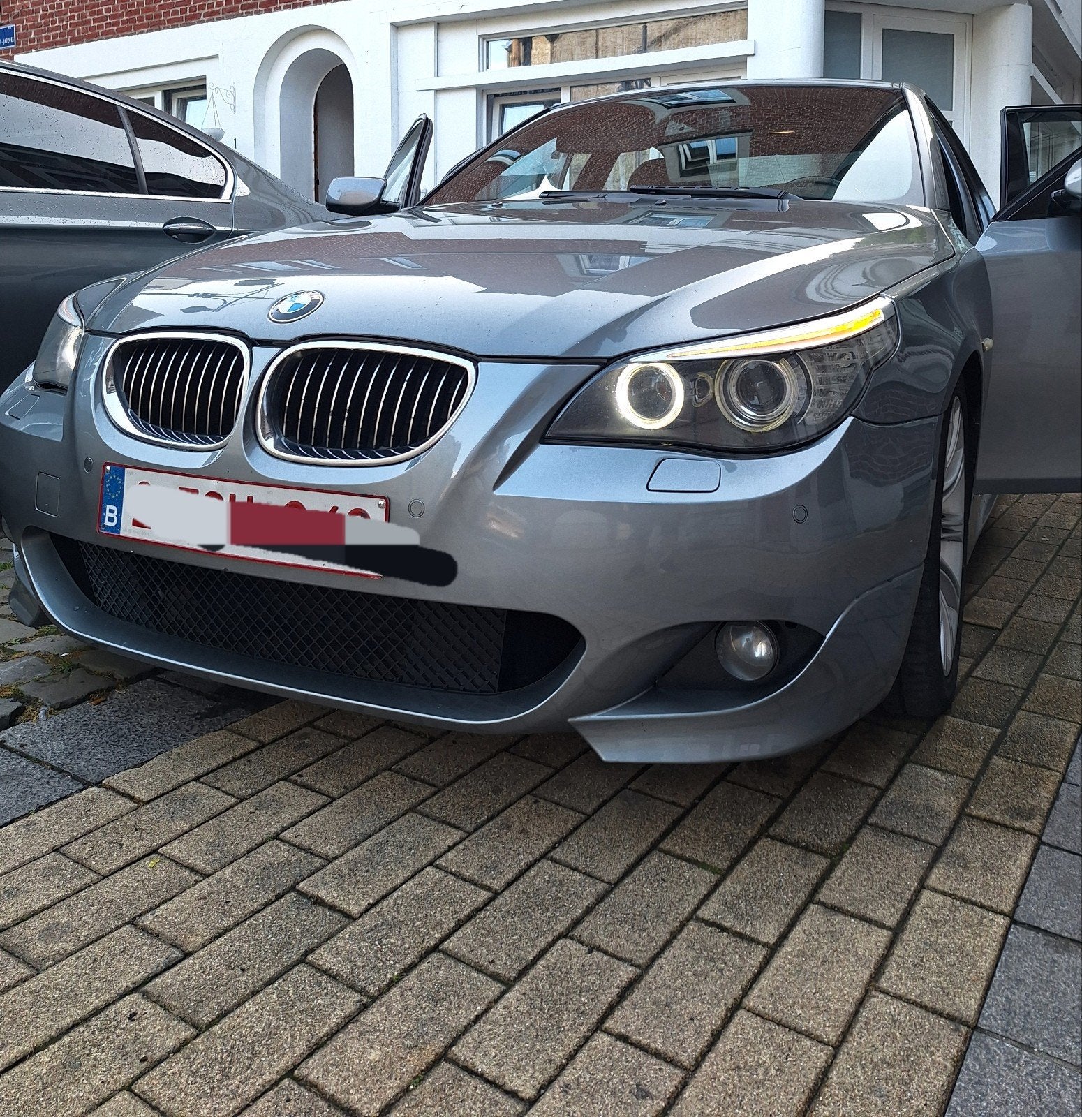 Bmw e60 Pack M 530d 2009 full Option en très bon état  6950e, Auto's, BMW, Automaat, Zwart, Zwart, Particulier