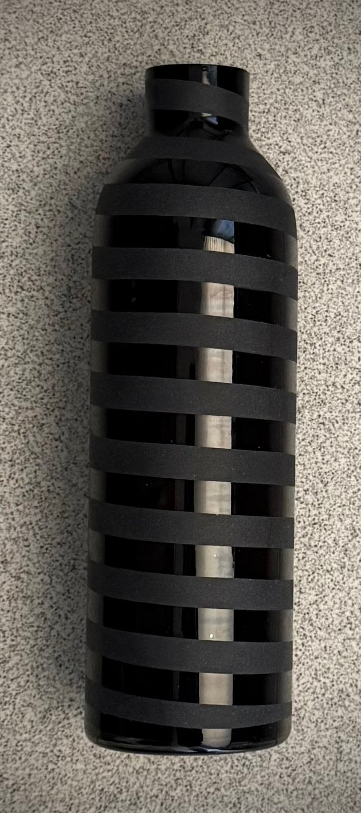 Zwart vaasje, Maison & Meubles, Accessoires pour la Maison | Vases, Enlèvement, Comme neuf, Noir, Moins de 50 cm