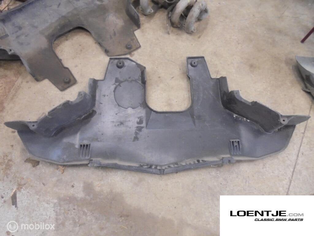 Beschermplaat bodem BMW e28 1925855 m10 m20, Auto-onderdelen, Gebruikt, Ophalen of Verzenden, BMW, BMW