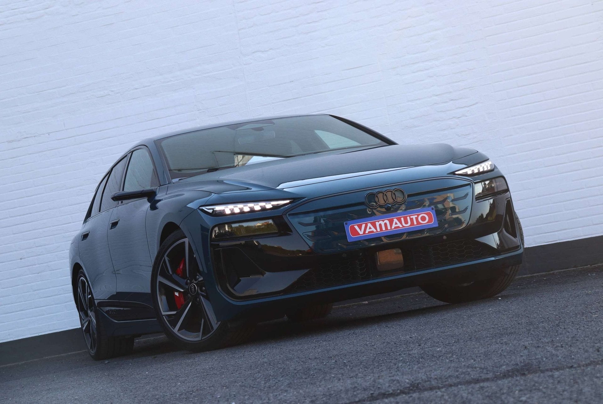 Audi S6 e-tron Avant 100 kWh Quattro - AudiExclusive/360/HUD, Auto's, Automaat, Gebruikt, https://public.car-pass.be/vhr/c944717a-b6f7-454f-9176-b432b64ca551