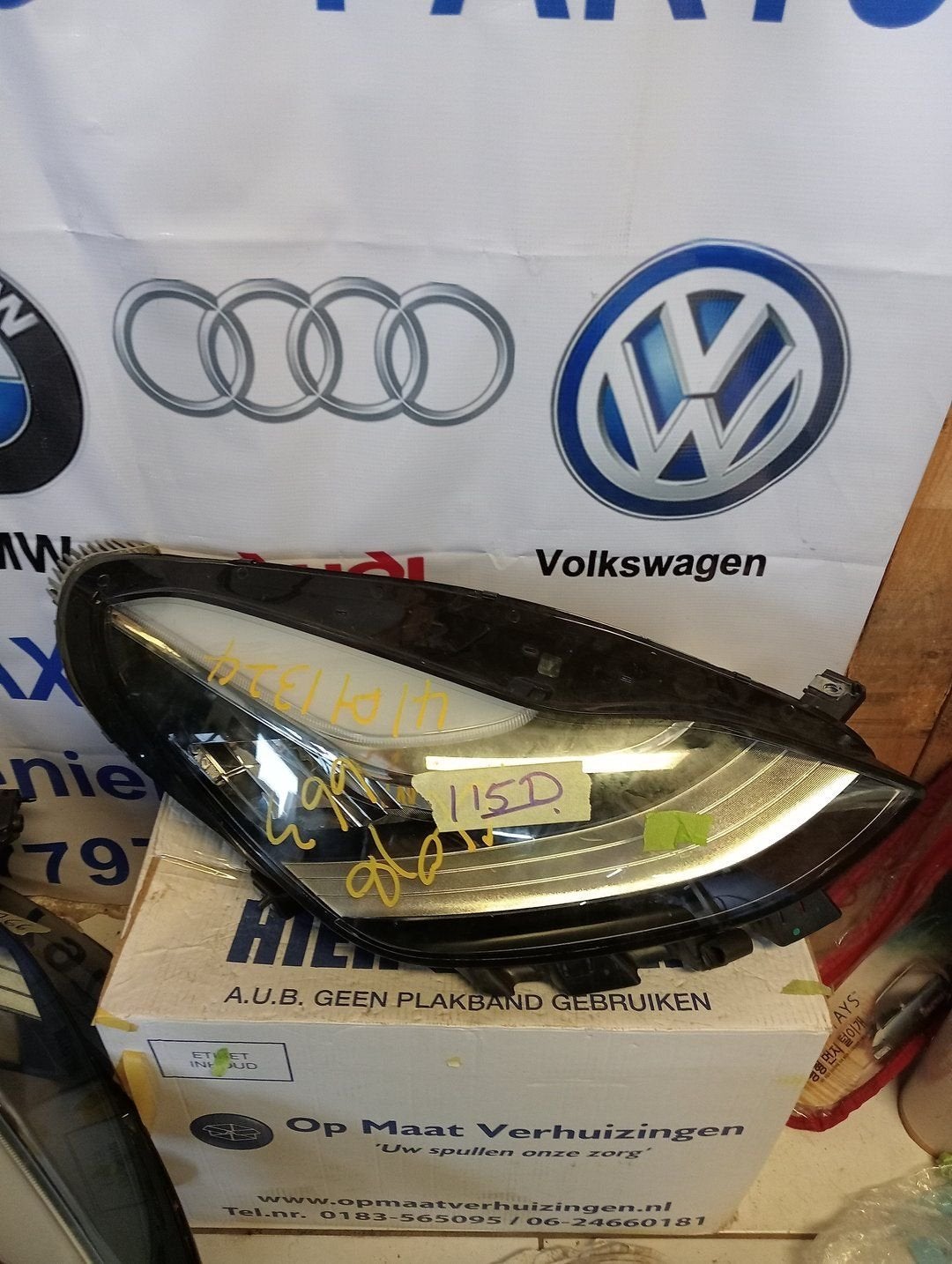 TESLA MODEL 3 Koplampen Rechts met artikelnummer 1077372-00, Autos : Pièces & Accessoires, Éclairage, Autres marques automobiles