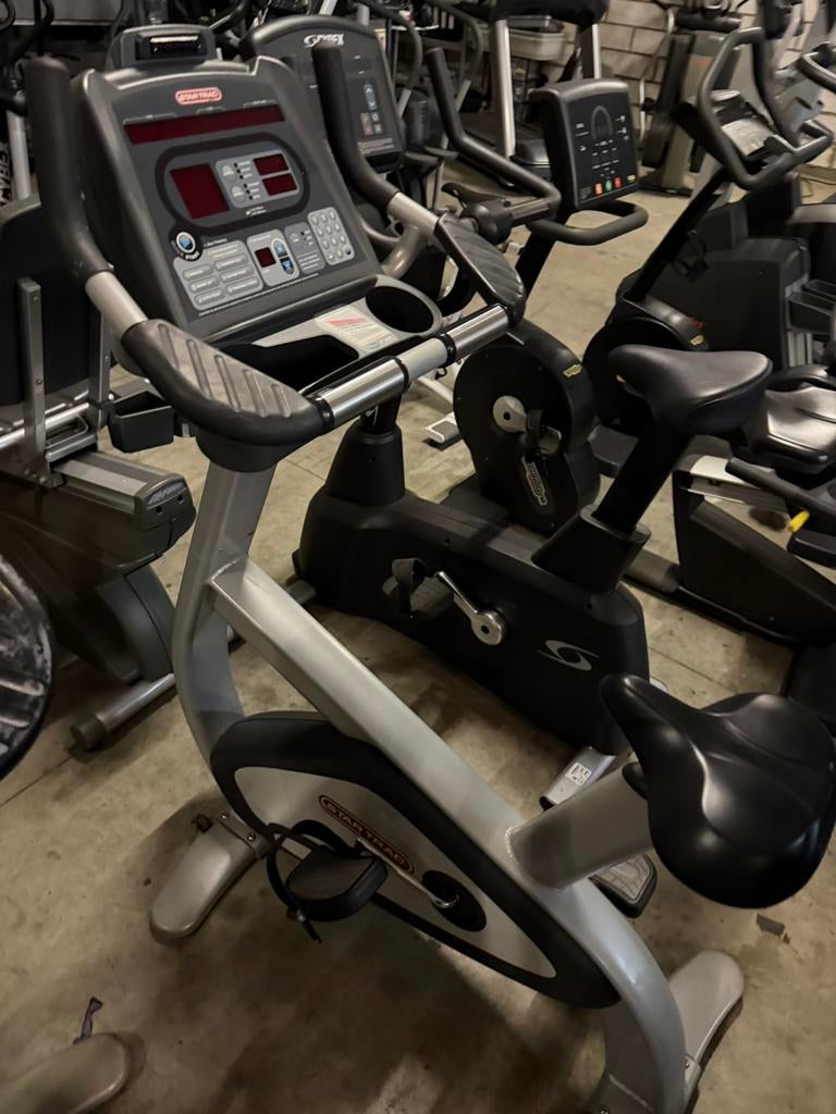 STAR TRAC UPRIGHT BIKE HOMETRAINER, Sport en Fitness, Fitnessmaterialen, Ophalen of Verzenden, Zo goed als nieuw