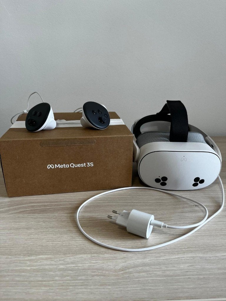 Meta Quest 3S + 2 controllers + Sweat Guard +originele visor, Enlèvement, Comme neuf