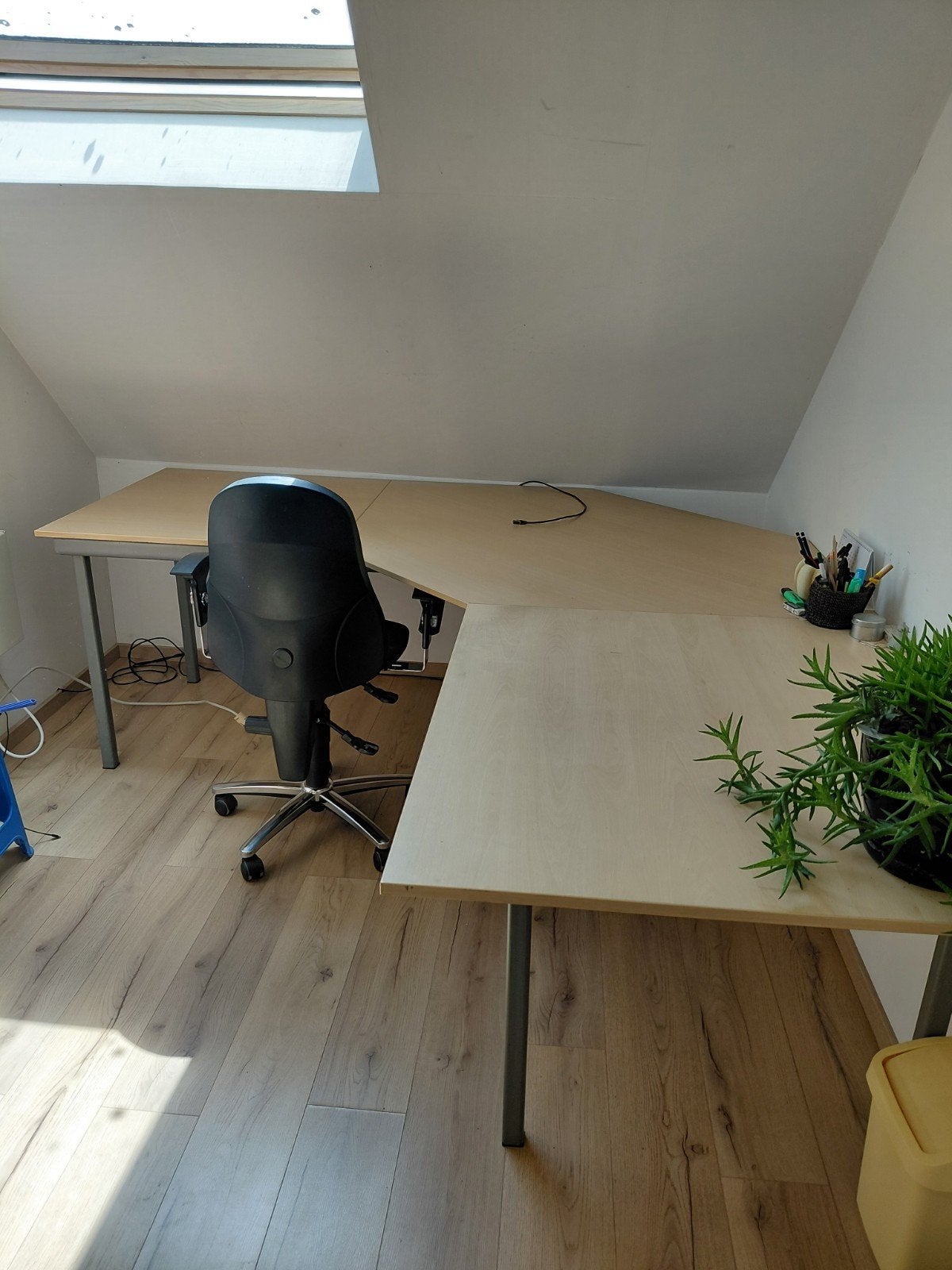 Bureau, Huis en Inrichting, Ophalen, Zo goed als nieuw, Hoekbureau