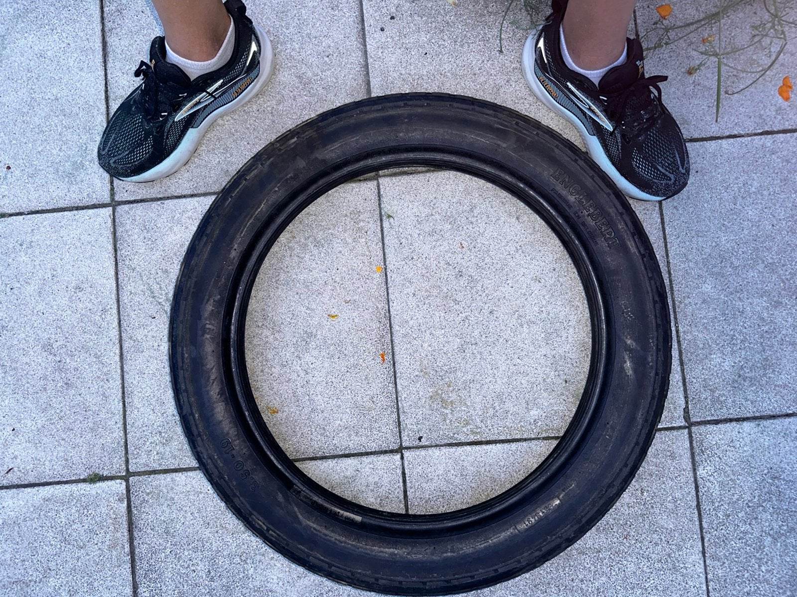 Band Englebert  3.50-19 bijna nieuwstaat, Motoren, Ophalen