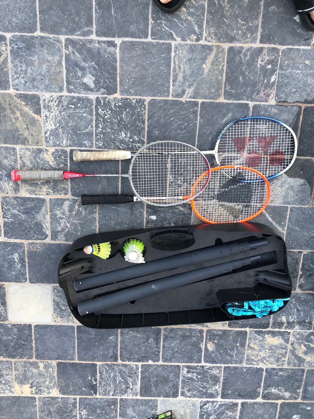 Kit filet et 3 raquettes badminton, Sports & Fitness, Enlèvement, Comme neuf