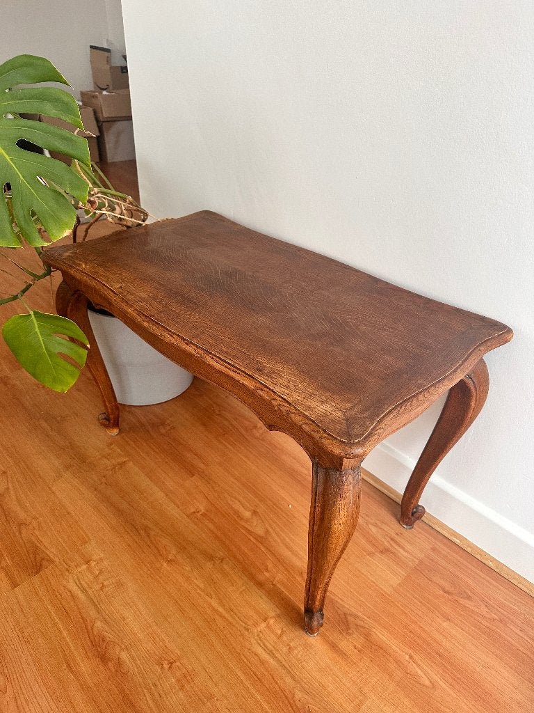 Belle table classique en bois — style vintage, Maison & Meubles, 50 – 75, 50 à 100 cm, Enlèvement, Utilisé