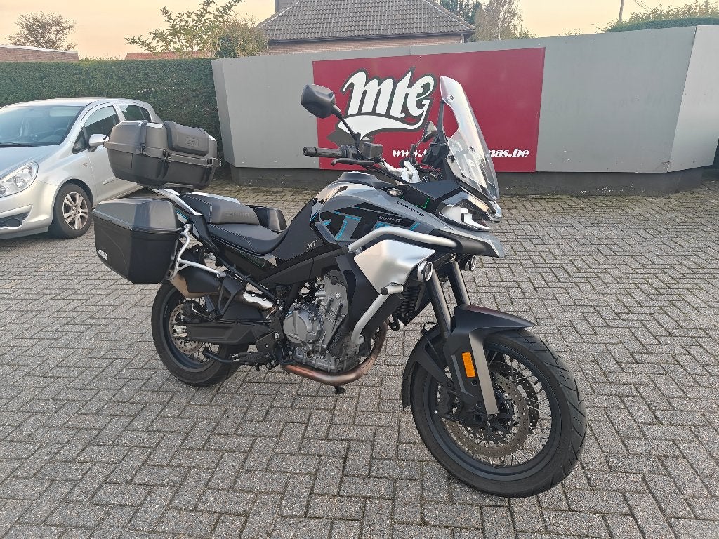 CF Moto 800MT  Sport 2026 10dkm, Motoren, 2 cilinders, Motorrijbewijs A, Meer dan 35 kW, ABS