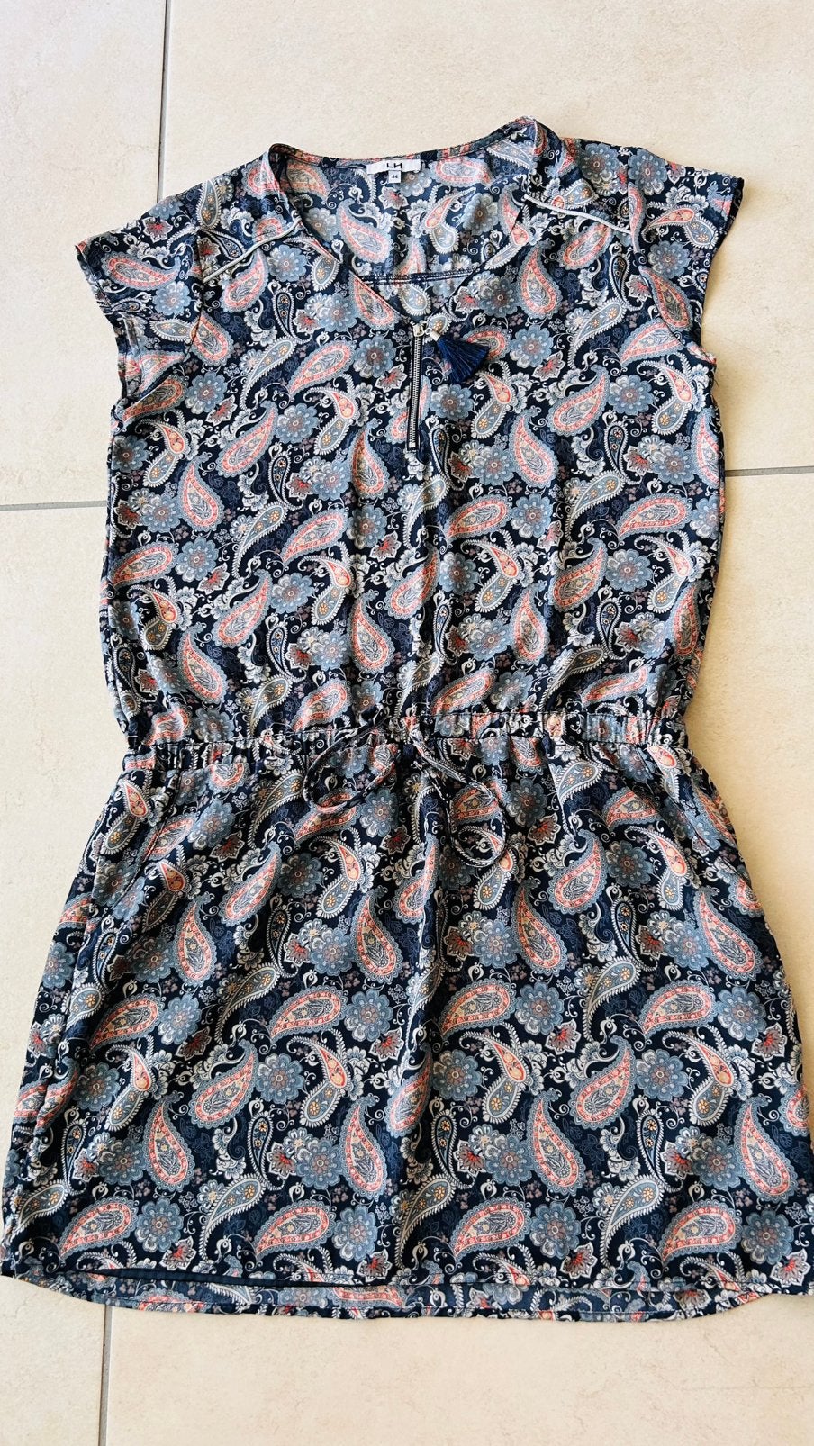 Damesjurk LH maat 44, Kleding | Dames, Jurken, Beige, Maat 42/44 (L), Ophalen of Verzenden, Knielengte