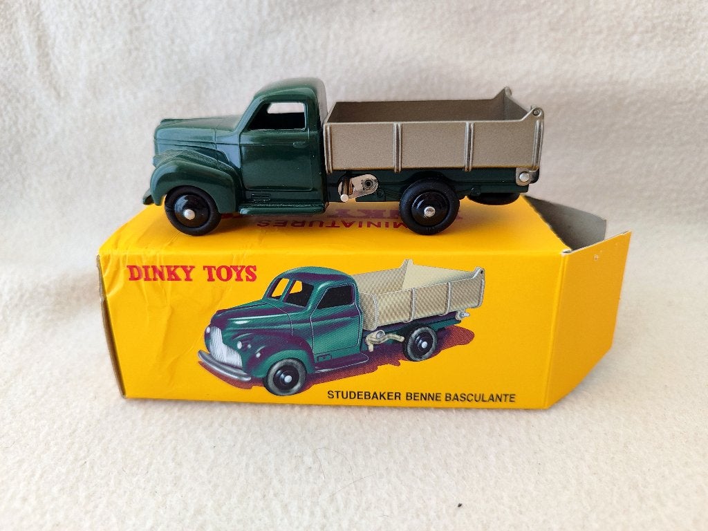 Dinky Atlas _ Studebaker Benne basculante - ref. 25M, Enlèvement ou Envoi, Utilisé, Bus ou Camion, Dinky Toys