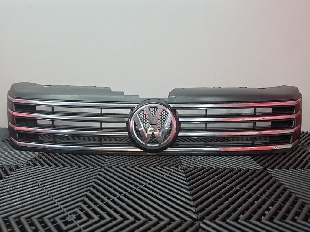 GRILLE Passat Variant (365) (|3AA853651|1T0853601E|), Gebruikt, Volkswagen, Volkswagen AG, Kundenbetreuung@volkswagen.de