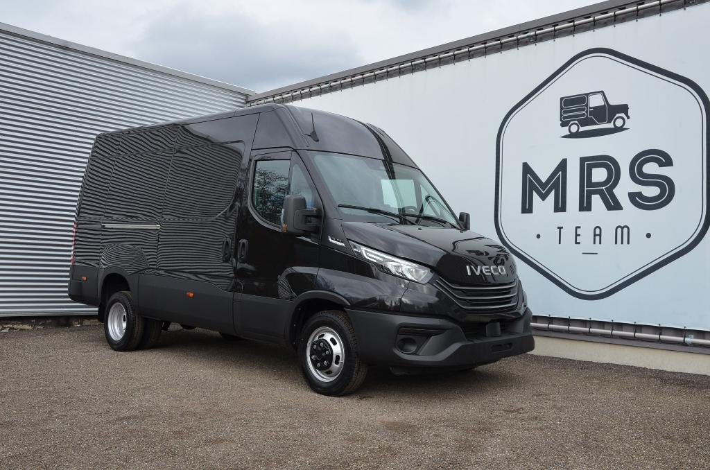 Iveco Daily 35C21- Himatic- L3H2-ACC-Camera-Nieuw- 41990+BTW, Auto's, Automaat, Stof, Euro 6, Iveco