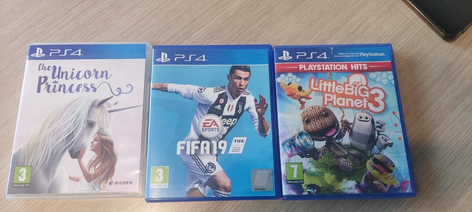 Playstation 4 spel FIFA 19, Enlèvement ou Envoi