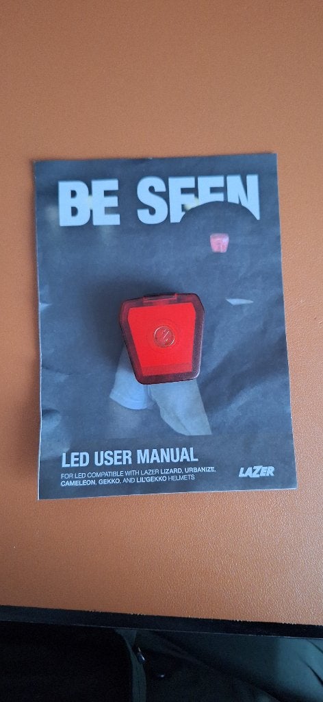 Casque d'éclairage arrière LAZER Gekko/Lil Gekko/Lizard, Vélos & Vélomoteurs, Enlèvement ou Envoi, Neuf, M, Lazer