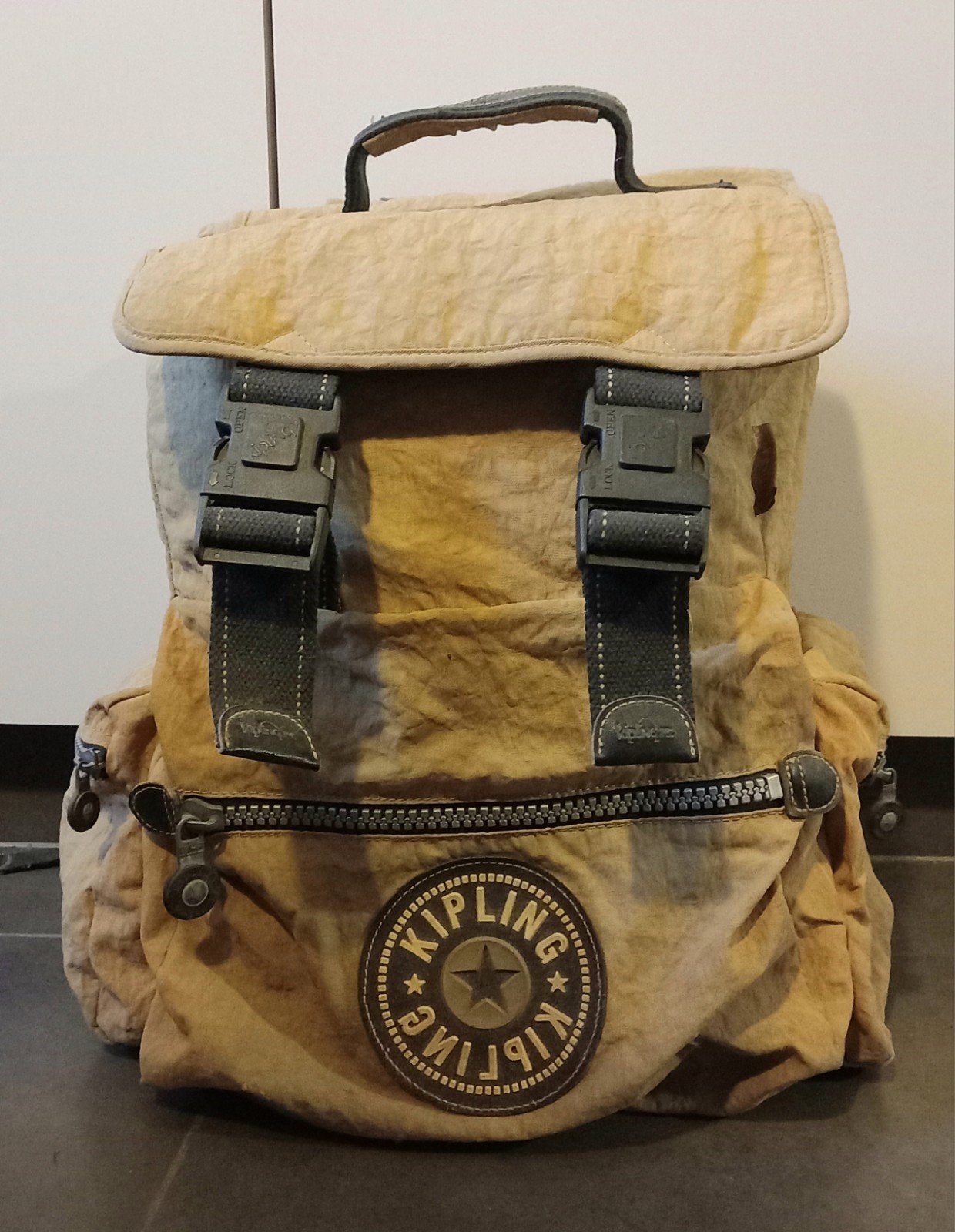sac à dos Kipling solide et spacieux -> 6€, Enlèvement, Comme neuf, Beige, Sac à dos