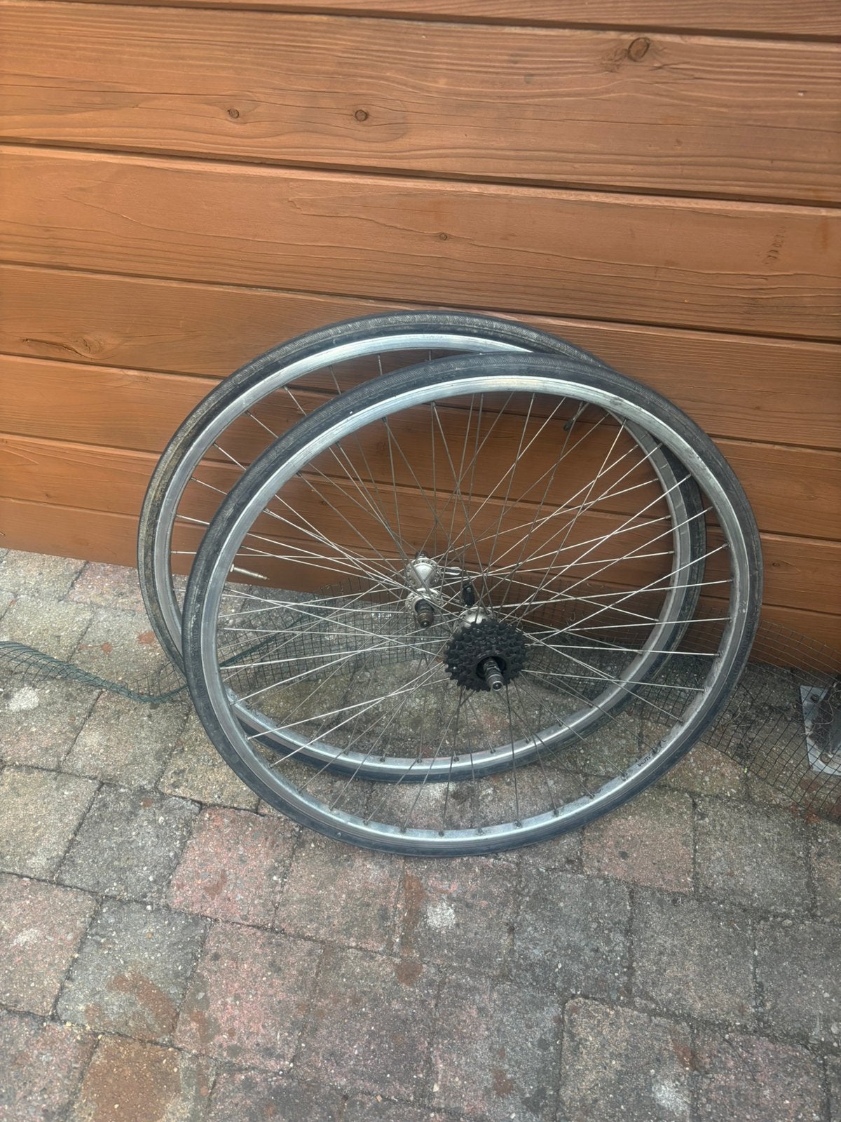 Koers wielen 28, Ophalen, Zo goed als nieuw