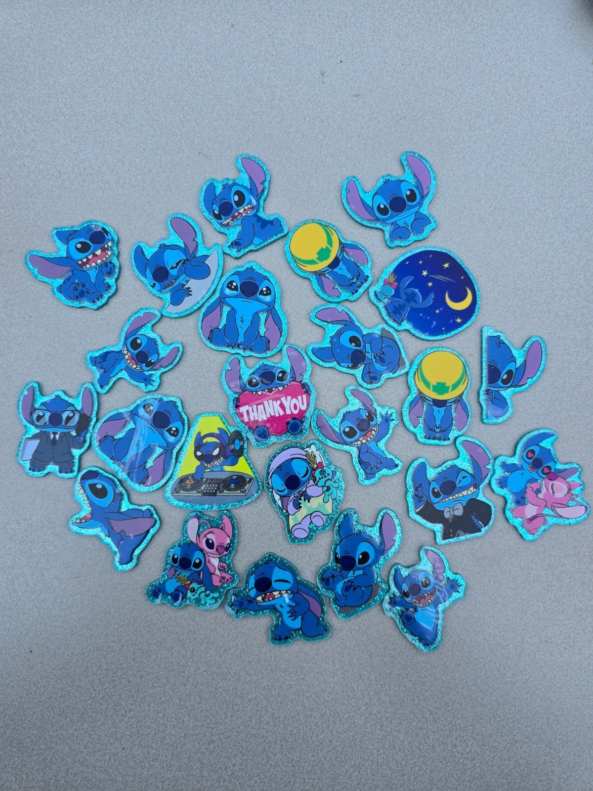 24 stuks Acryl plaatjes 4cm Stitch blauwe glitter, Hobby en Vrije tijd, Knutselen, Ophalen of Verzenden