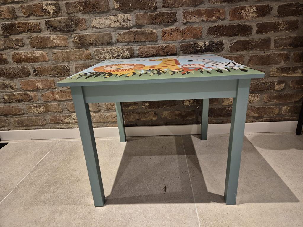 Table de jeu pour enfants avec imprimé animalier, Enlèvement, Utilisé, Table(s)