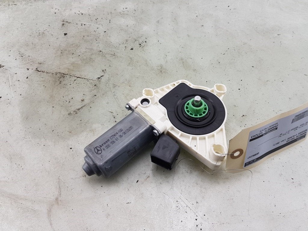 MOTEUR LEVE VITRE ELECTRIQUE C AMG (C205) (|A0009066106|), Utilisé, Mercedes-Benz